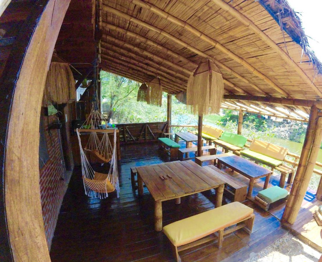 Montañita Iguana Beach House旅舍 外观 照片