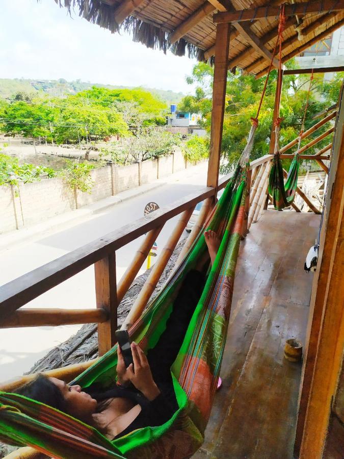 Montañita Iguana Beach House旅舍 外观 照片
