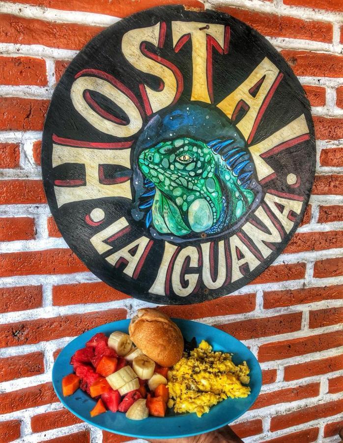 Montañita Iguana Beach House旅舍 外观 照片